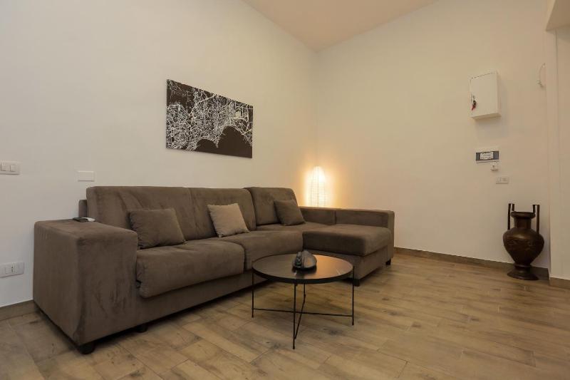 PLATEIA APARTMENT — забронировать отель в Неаполе