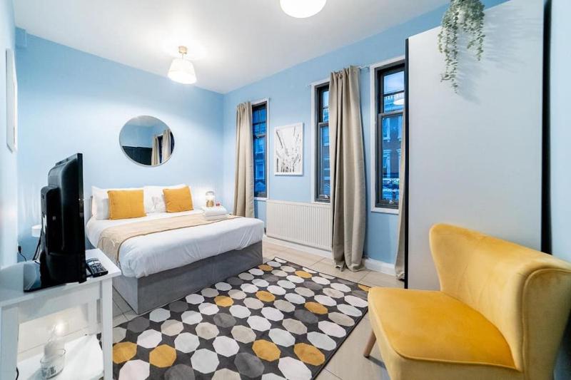 (Kensington Museum) 2 bedroom apartment London — отель с удобным расположением в Лондоне