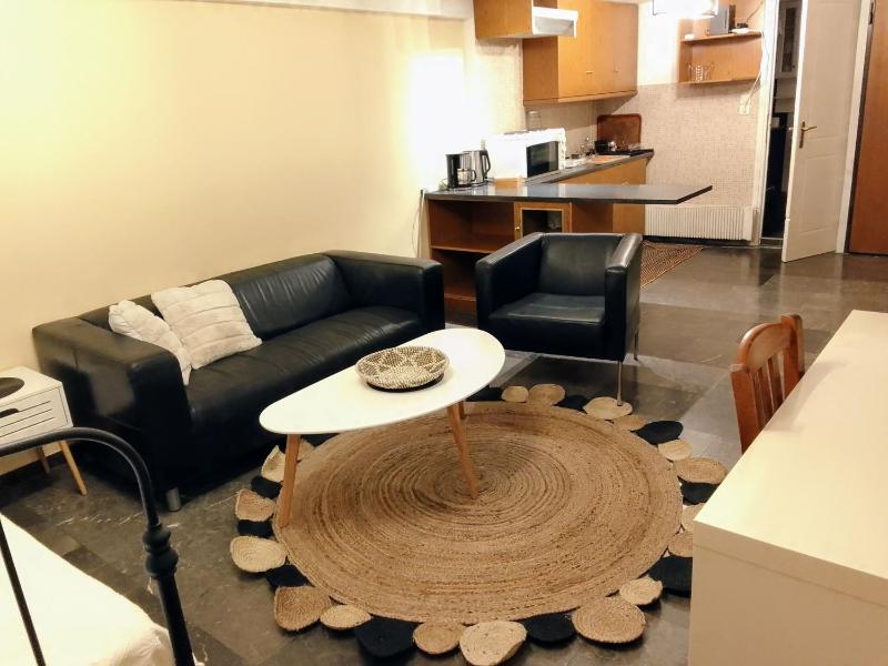 Central Athens Pad — отель с удобствами в Афины