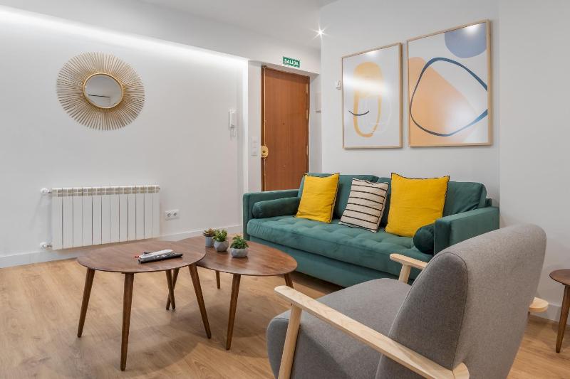 2 bedrooms 2 bathrooms furnished - Retiro - stylish - MintyStay — отель с удобным расположением в Мадриде