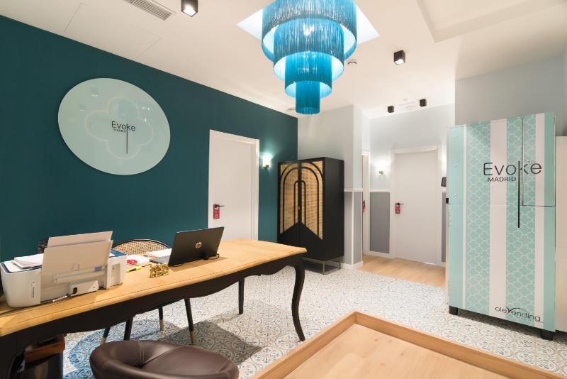 Hostal Evoke Madrid — отель с удобным расположением в Мадриде