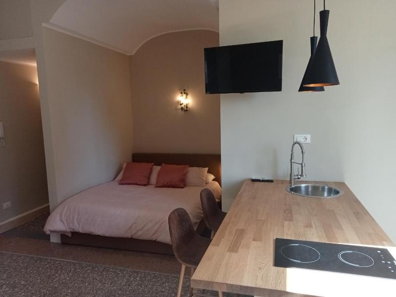 Gemelli hospital apartment — отель с удобным расположением в Риме