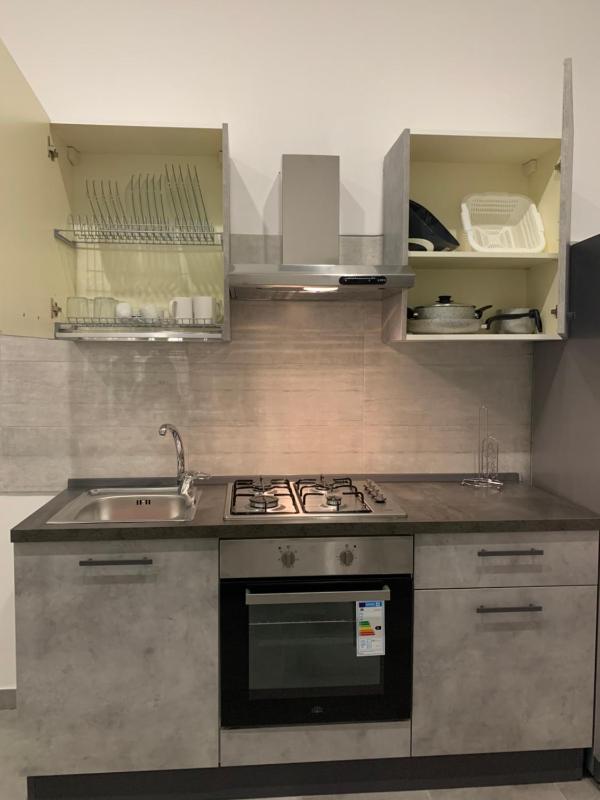 Miris apartment fast comfortable naples airport capodichino 25 minutes walk self check-in — комфортный отель в Неаполе