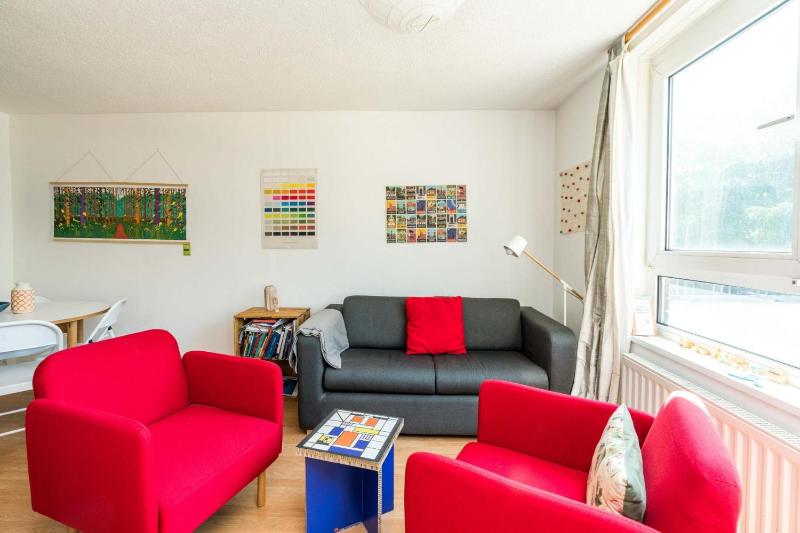Цены на Bright Cosy Studio Close to Central London в Лондоне