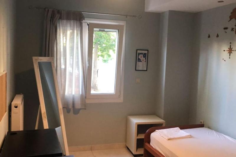 Цены на Comfy big apartment in Athens в Афины