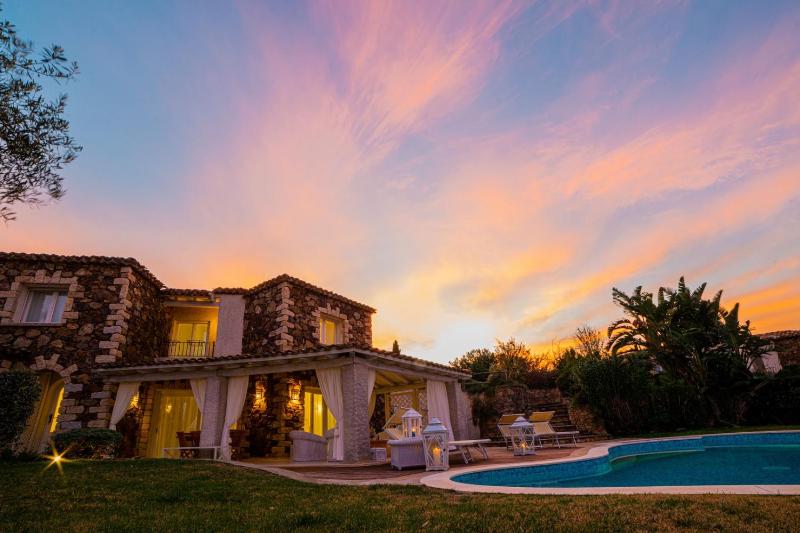 Villa Bougainvillea a Castiadas - Oasi di lusso