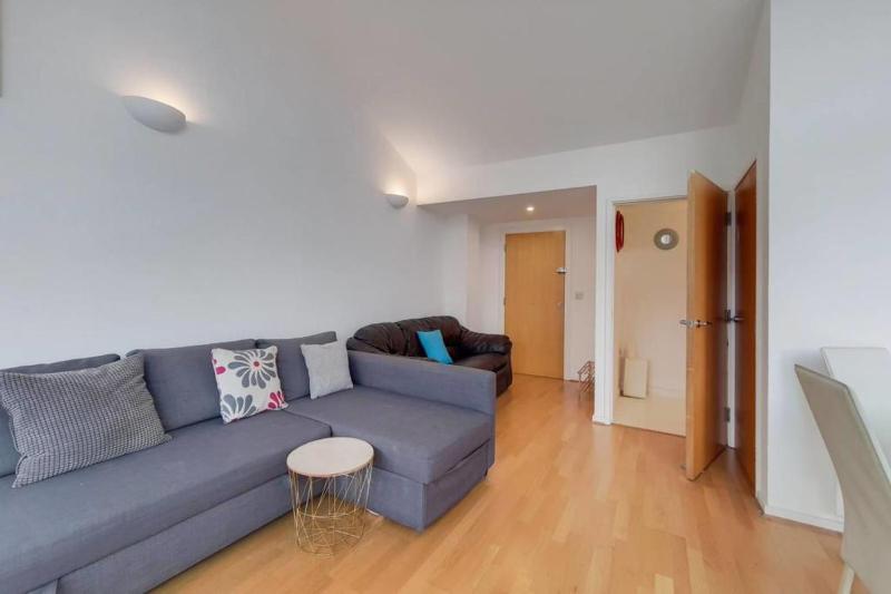 Excel London City Airport Seagull Lane Royal Victoria 2 Bedrooms Apartments — забронировать отель в Лондоне