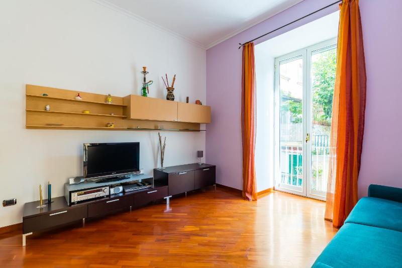 Appartamento a Montesanto by Wonderful Italy — комфортный отель в Неаполе