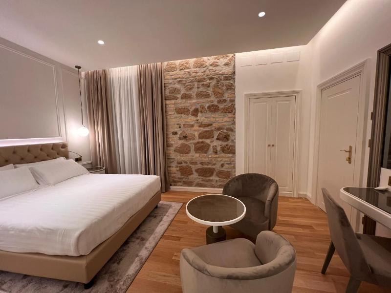 Martina Suites — отель с удобным расположением в Риме