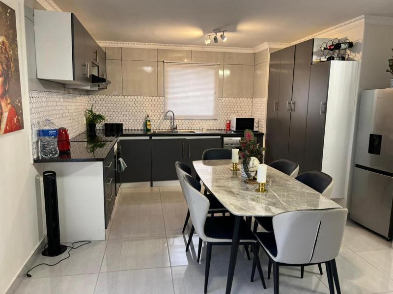 Цены на Clem guest house в Кейптауне