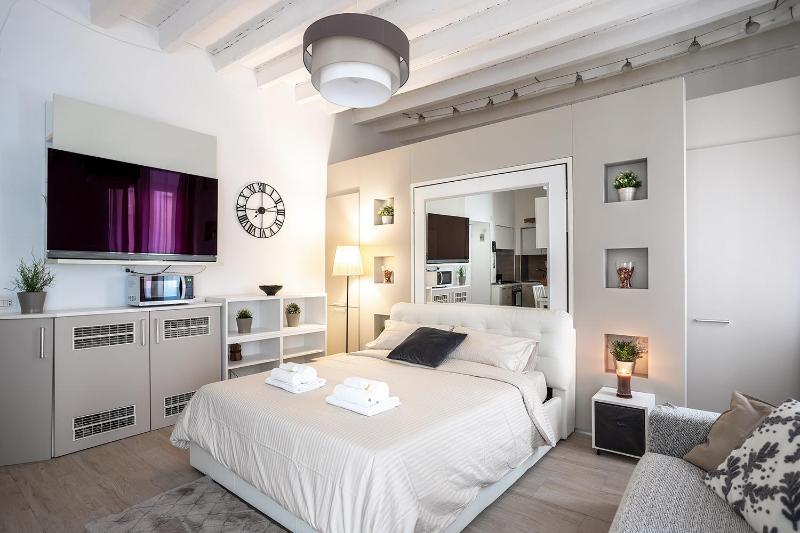 Suite 13 centrale stazione Milano — отель в Милане, Италия