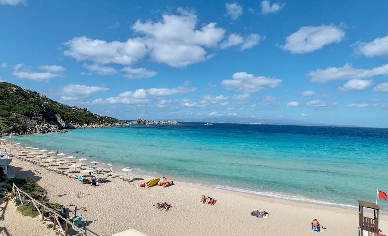 Residence con piscina: Lusso e fitness in Gallura