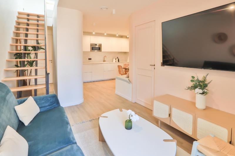 Nice 2 bed flat - Hyper centre St Tropez — отель с удобствами в Сент-Тропезе