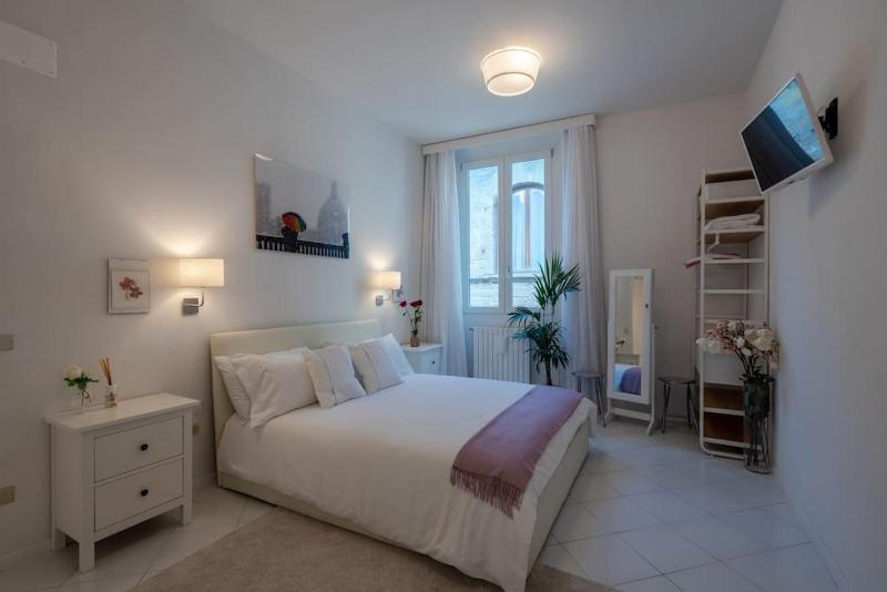 Belledonne Apartment-Hosted by Sweetstay — отель с удобным расположением в Флоренции