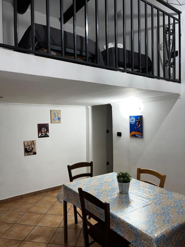 Core Guest House — отель с удобствами в Неаполе