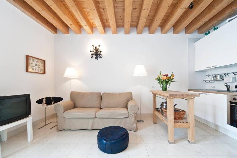Guglie Luxury Apartment — отель с удобным расположением в Венеции