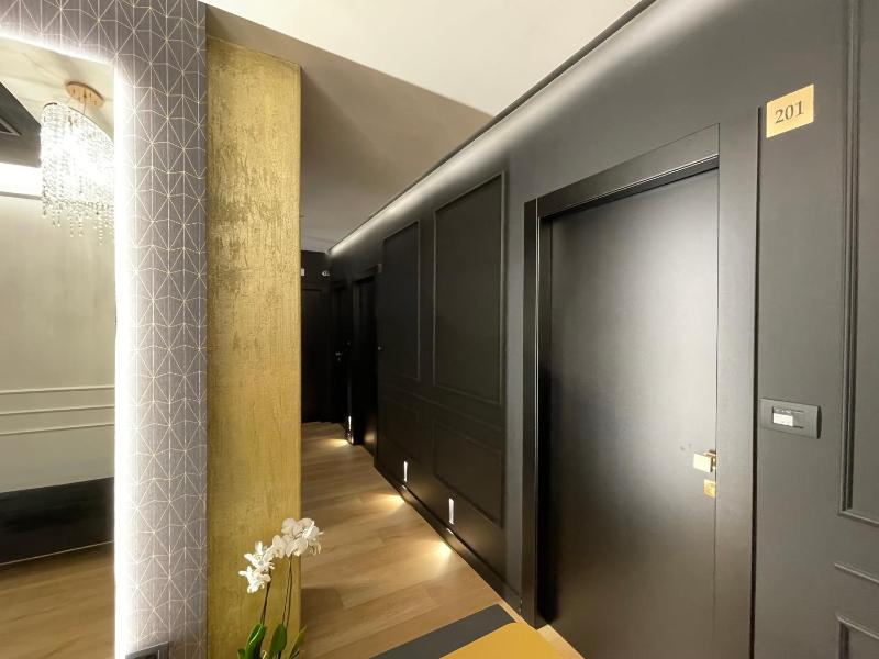 Plebiscito Boutique Rooms — комфортный отель в Неаполе