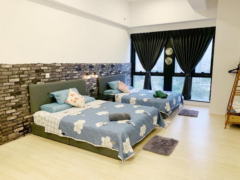 BONJOUR REVO Aurora Place Bukit Jalil — отель с удобствами в Куала-Лумпуре