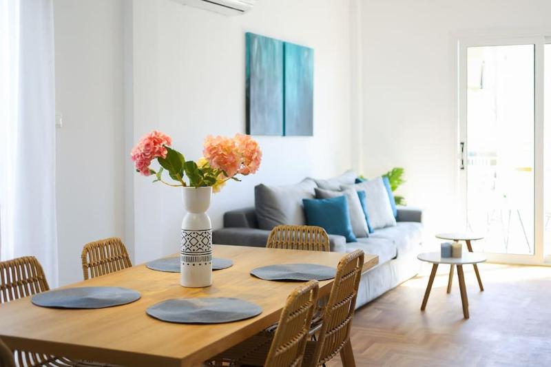 Blue Delta Apartment Palaio Faliro — забронировать отель в Афины