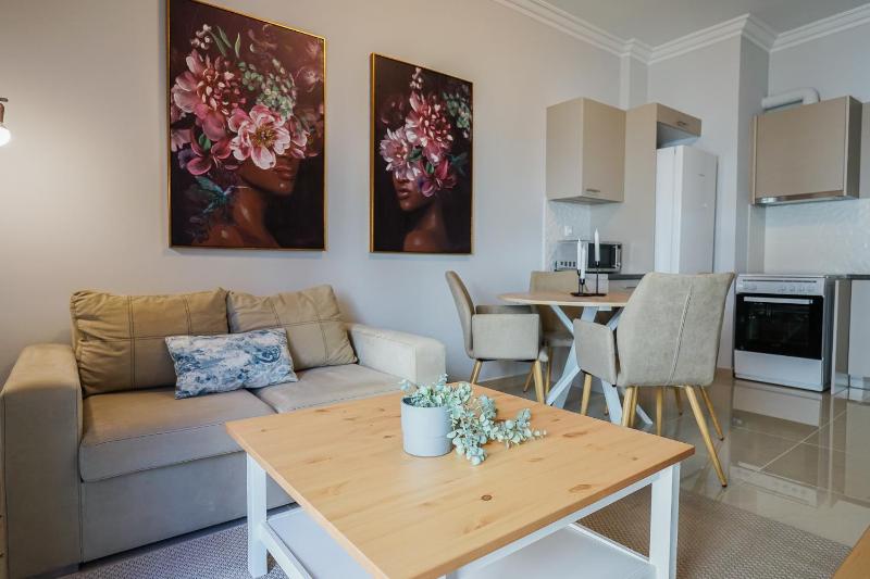 YestayHomes * Koukaki * Parthenonos street — забронировать отель в Афины