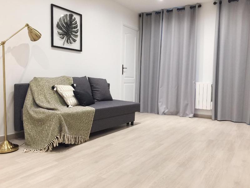 New Apartment in the Heart of Le Marais — отель с удобствами в Париже