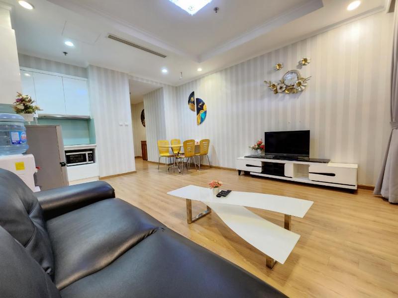FSB Homestay - Vinhomes Royal City, 72 Nguyen Trai, Thanh Xuan, Ha Noi — отель в Ханое, Вьетнам