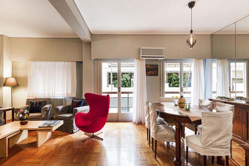 Spacious 3 Bedroom apt near Acropolis museum — отзывы гостей и цены