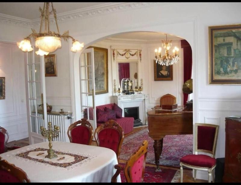 Appartement Bourgeois — отель с удобствами в Париже