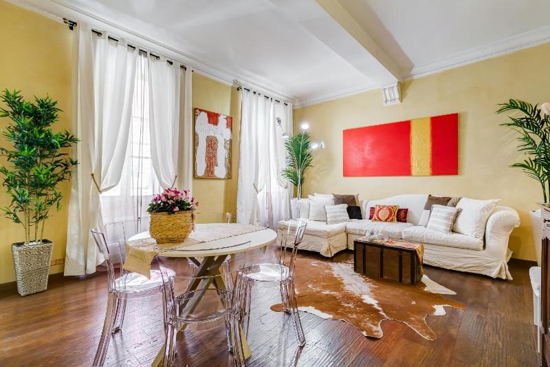 PIAZZA DEL POPOLO Fantastic Apartment — комфортный отель в Риме