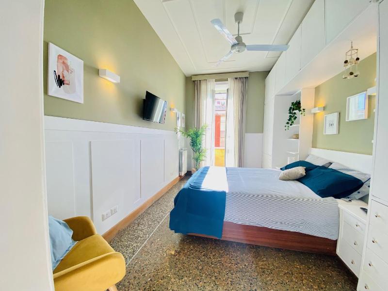 La Casa di Miele - Center Rome apartment — отель в Риме, Италия