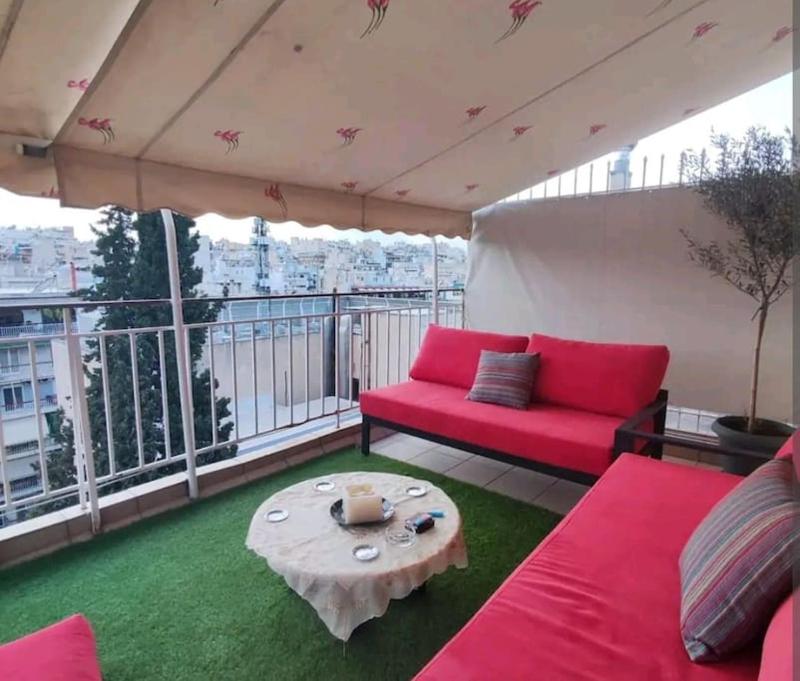 7th floor spacious veranda in the heart of Athens — отзывы гостей и цены