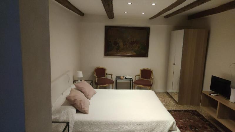 Residence Castello Venezia — забронировать отель в Венеции