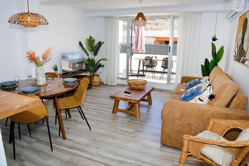 M&C Penthouse Santa Barbara — отель с удобным расположением в Аликанте