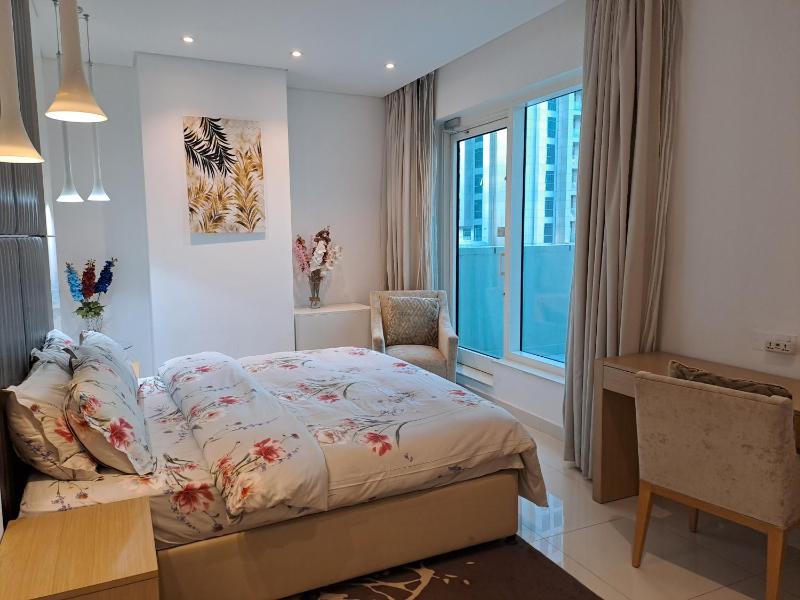 Spacious one bedroom close to Burj Khalifa, Dubai Mall in Business Bay — забронировать отель в Дубае