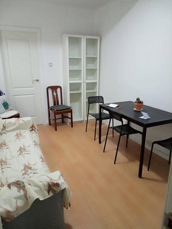 Apartamento en Calle Garci Nuno de 3 dormitorios — отзывы гостей и цены