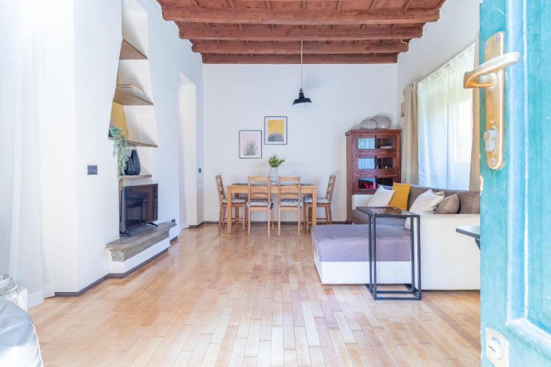 Ascanio Apartment, in the heart of Milan nightlife — отель с удобствами в Милане