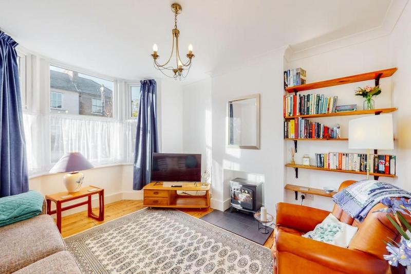 Stunning one bedroom apartment in Honor Oak — комфортный отель в Лондоне