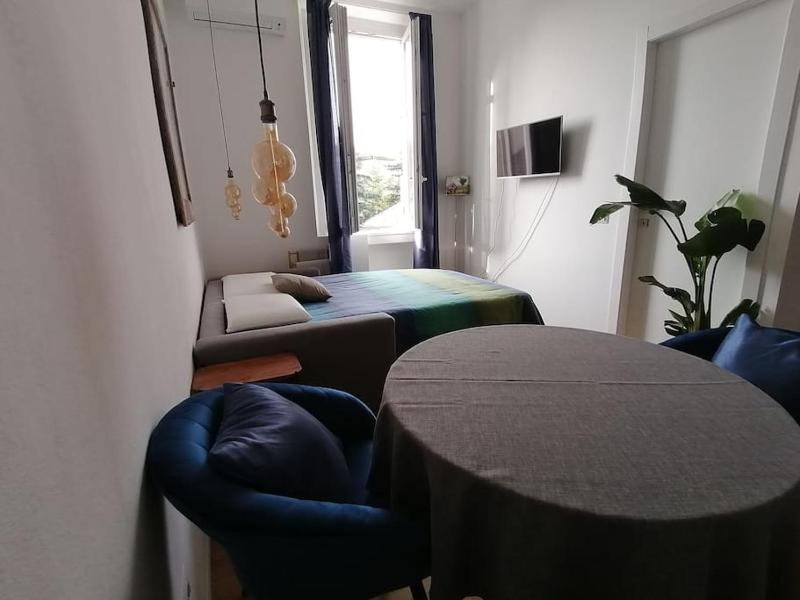 New Cozy Studio 7 Metro stops to DUOMO! — забронировать отель в Милане