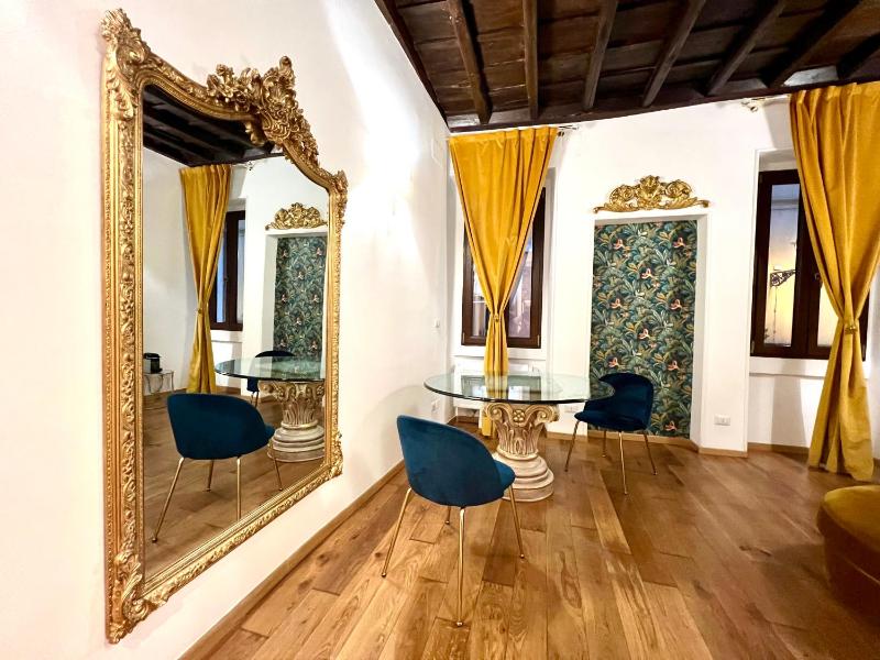 Цены на Via della Scala Suite в Риме