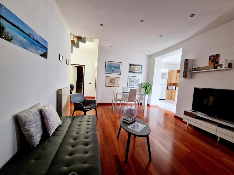 La casa in centro a Olbia - Spazioso appartamento con barbecue