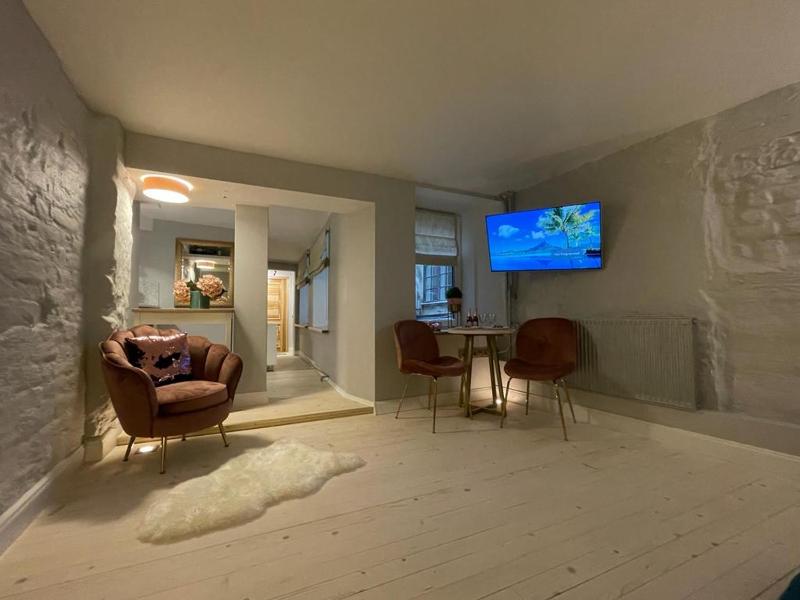 Цены на Cute Apartment for Young Travellers в риге
