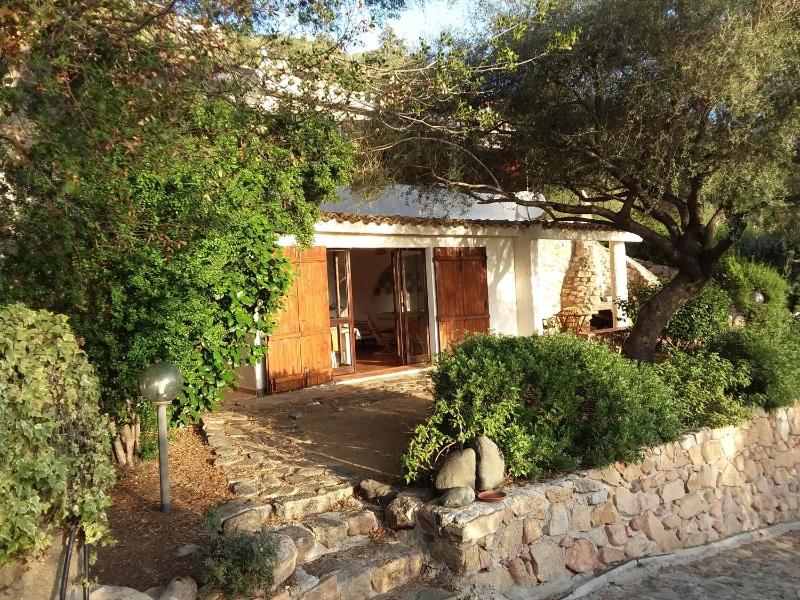 Villa Liliana - Spaziosa casa vacanze vicino al mare