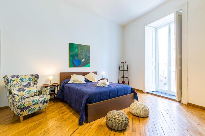 Portico 17 - Charming House close Promenade — забронировать отель в Неаполе
