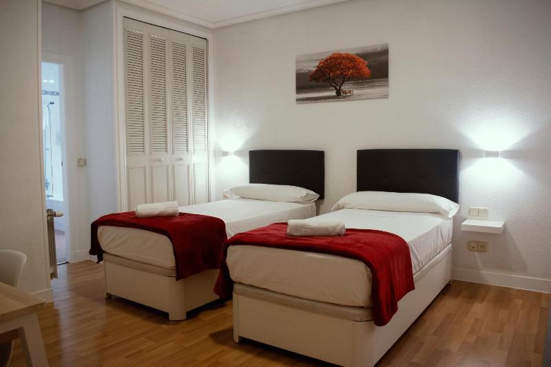 Hostal Artico — отель с удобным расположением в Мадриде
