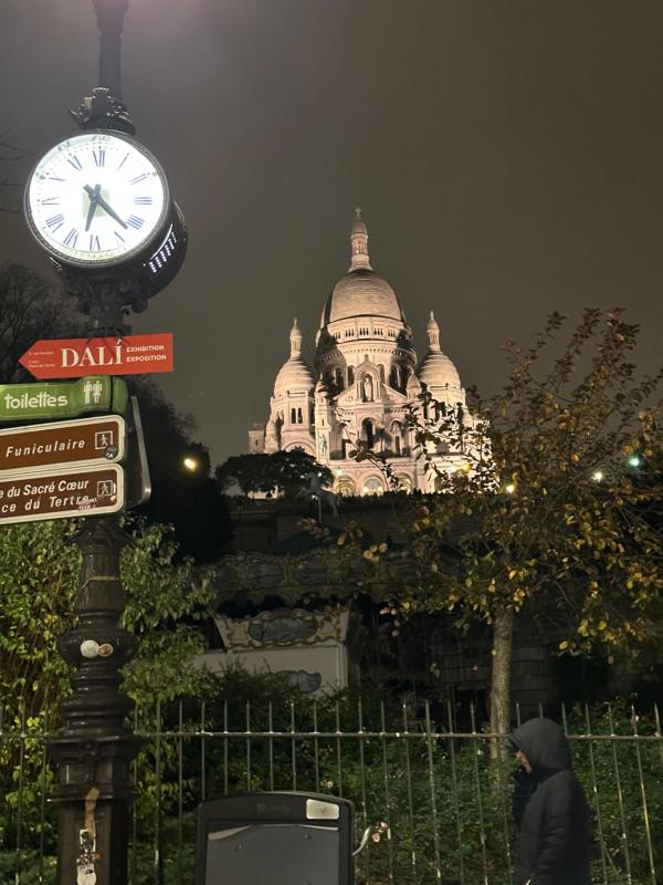 Studio au coeur Montmartre — комфортный отель в Париже