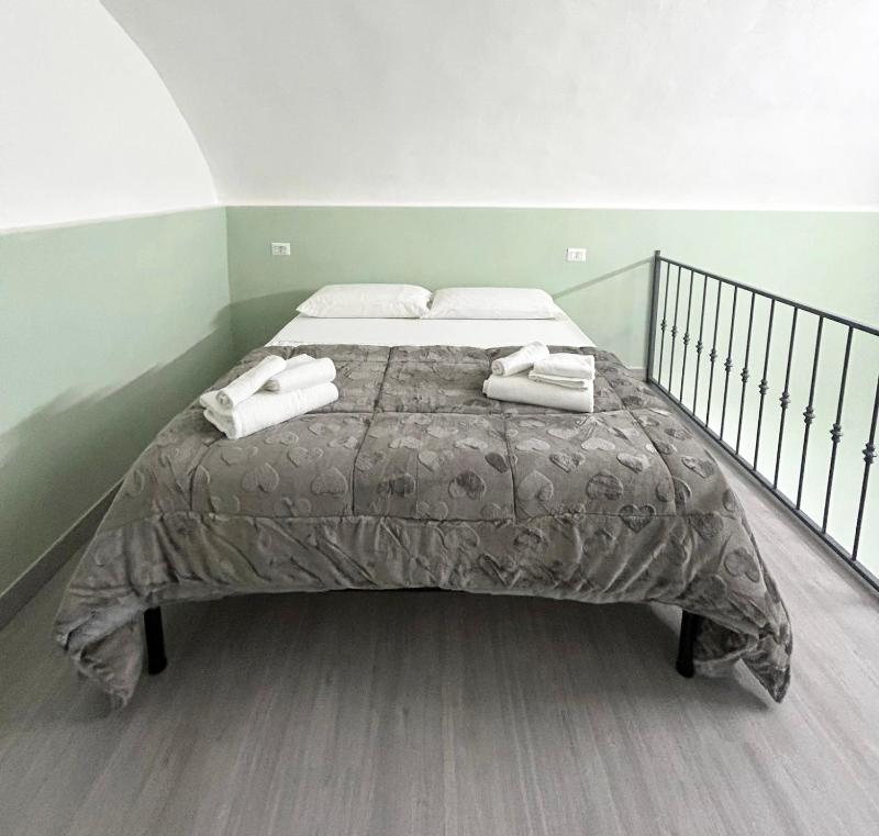 PONTENUOVO 6e8 HOUSE — комфортный отель в Неаполе
