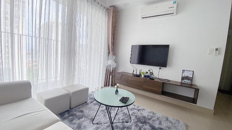 HHomes - Luxury 2 Bedroom with Pool GYM BBQ at Masteri Thao Dien — отель в Хошимине, Вьетнам