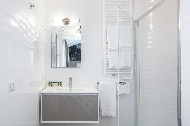 Lungomare Rooms a Olbia - Moderna Guest House Centrale