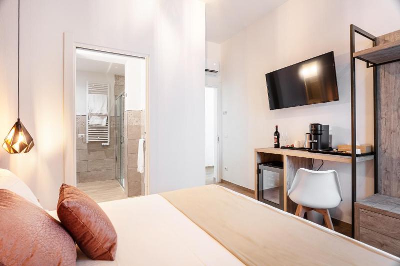 Lungomare Rooms a Olbia - Moderna Guest House Centrale