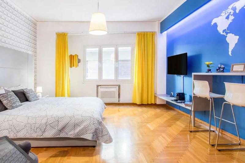 Цены на Plaka's flat-Near Syntagma Metro Station в Афины